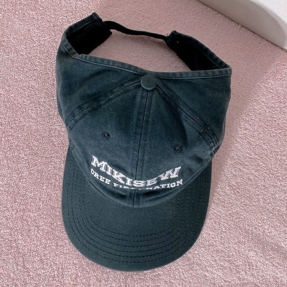 5/$25 Washed Black Mikisew Cree First Nations Ponytail Hat - Picture 2 of 10